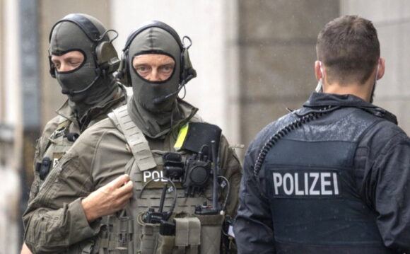 Caso Equalize, nel mirino il legame tra gli ‘spioni’ e Report: le parole dell’hacker chiamano in causa Ranucci e Mottola